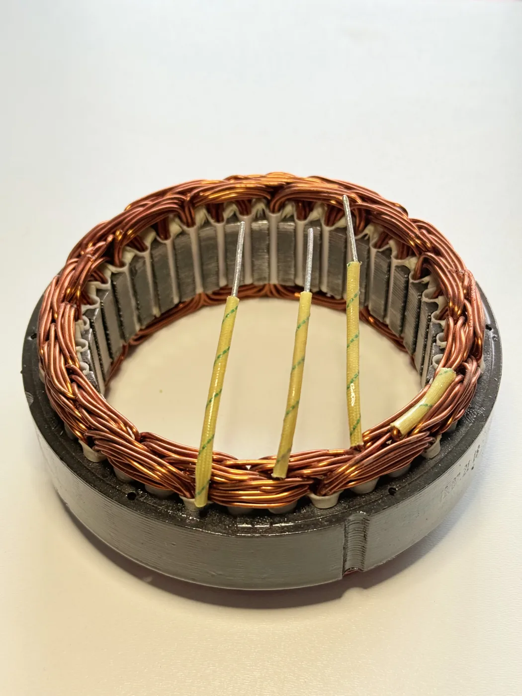 Stojan Alternatora 24V