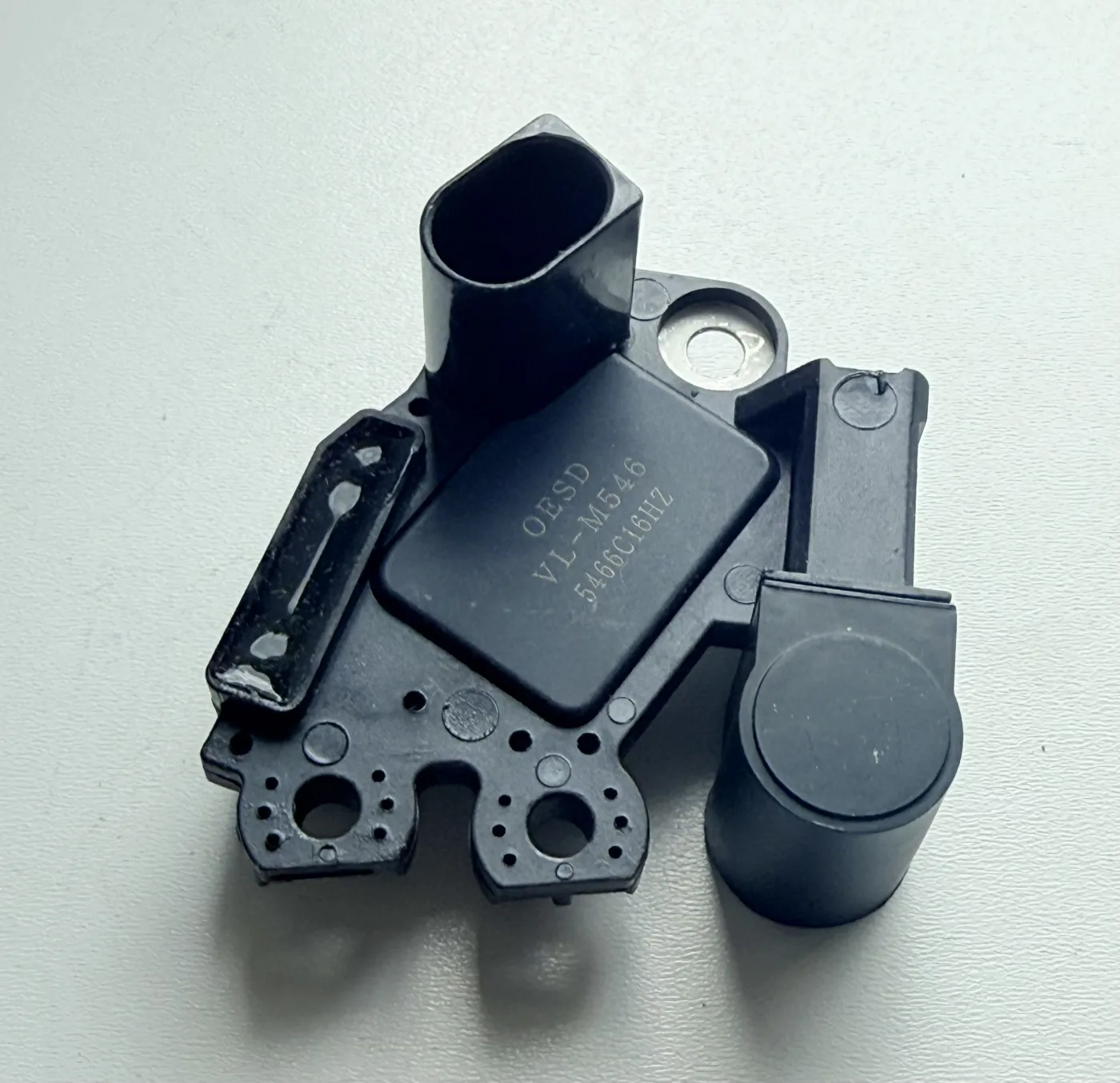 Regulator napięcia 12V