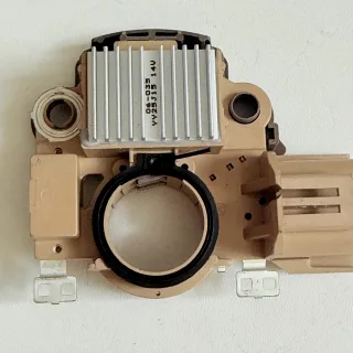 Regulator napięcia 12V