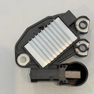 Regulator napięcia 12V