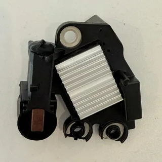Regulator napięcia 12V