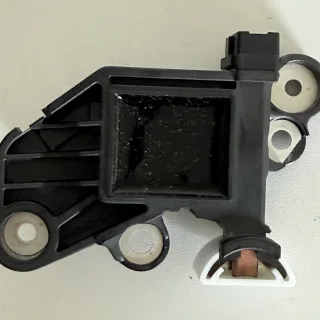 Regulator napięcia 12V