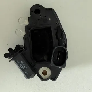 Regulator napięcia 12V