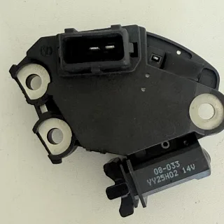 Regulator napięcia 12V