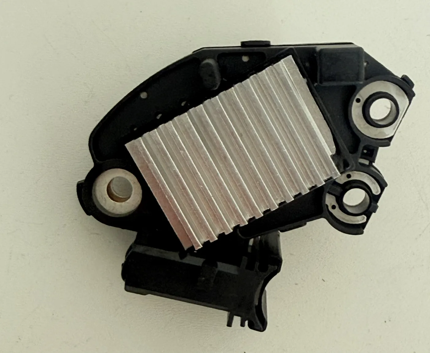 Regulator napięcia 12V