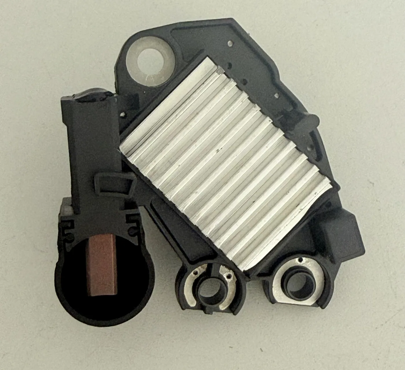 Regulator napięcia 12V