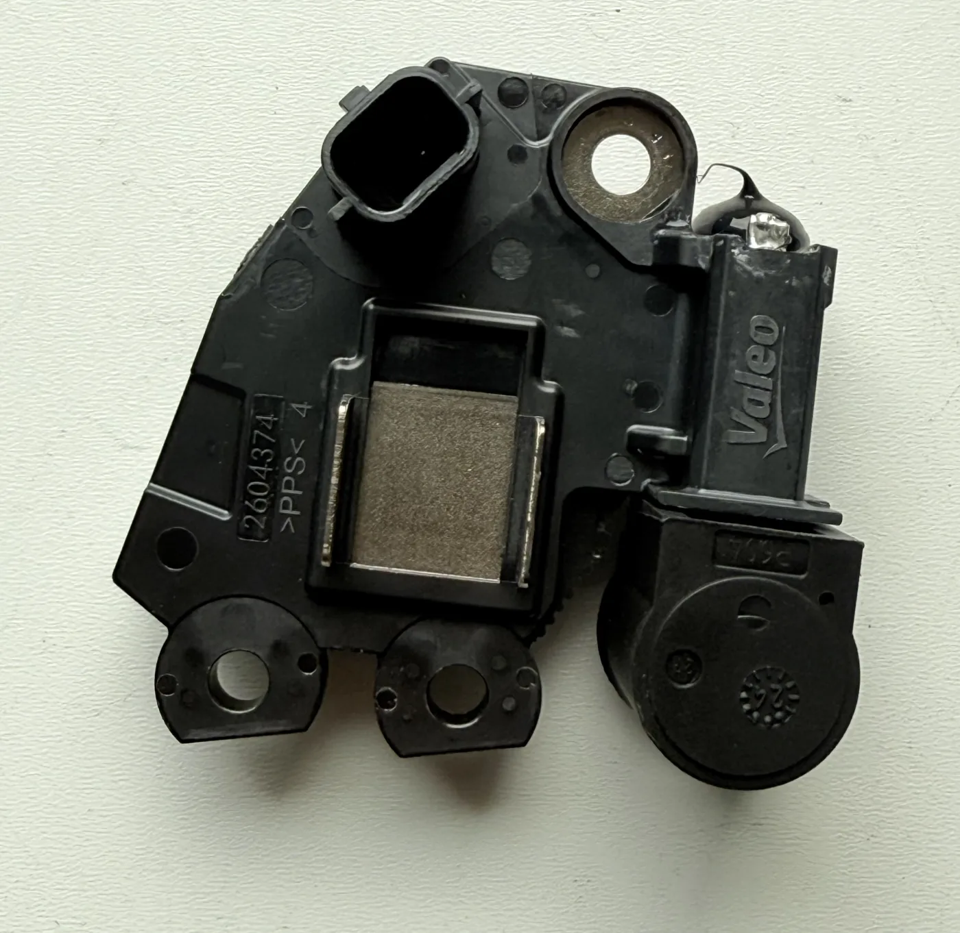 Regulator napięcia 12V