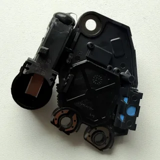 Regulator napięcia 12V