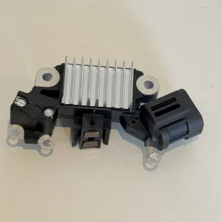 Regulator napięcia 12V