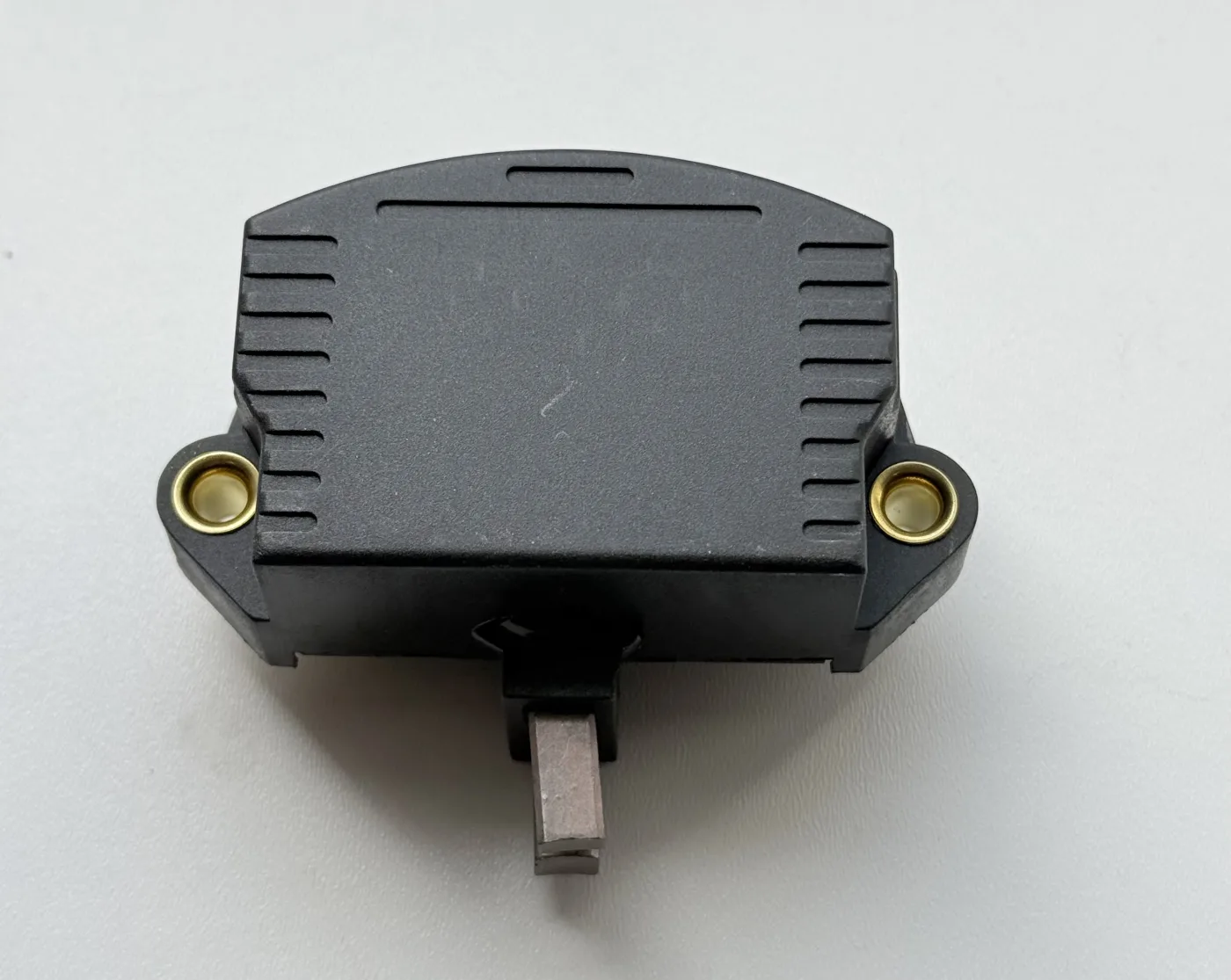 Regulator napięcia 12V