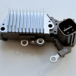 Regulator napięcia 12V